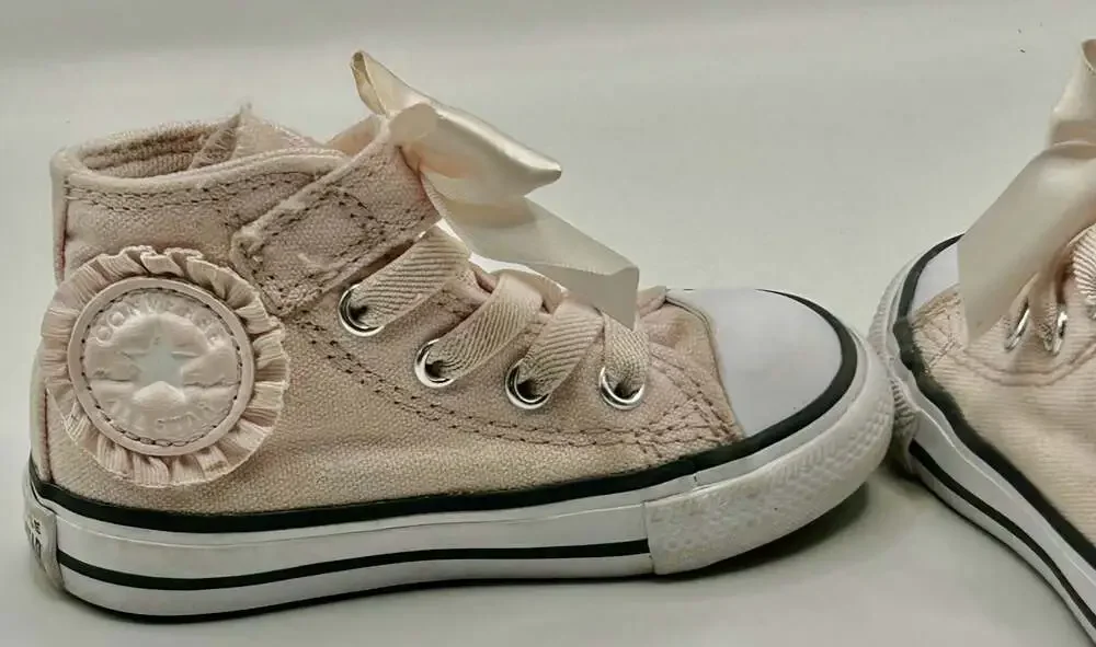 Converse Chuck Taylor All Star Easy-On Ruffles & Bows Toddler High Top Sneaker